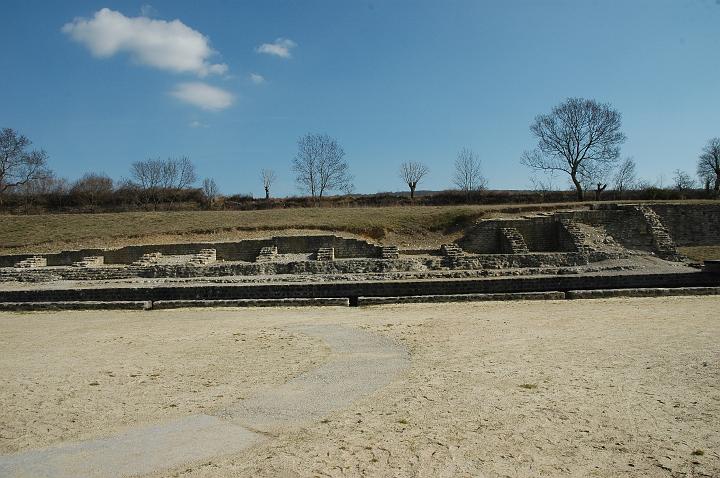 Theatre antique d'Alba (10).JPG